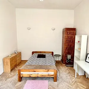 Bedroom Near The Bus And Train Station Cracovia