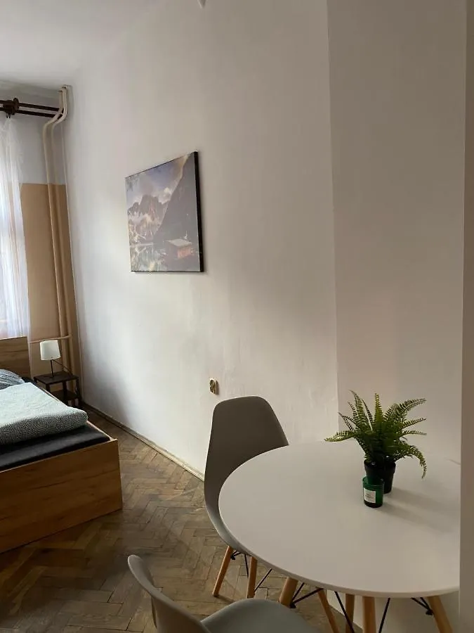 Lovely Rooms In Old Town Cracovia 0*,